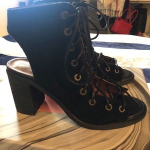Jeffrey Campbell x Free People - lace up booties